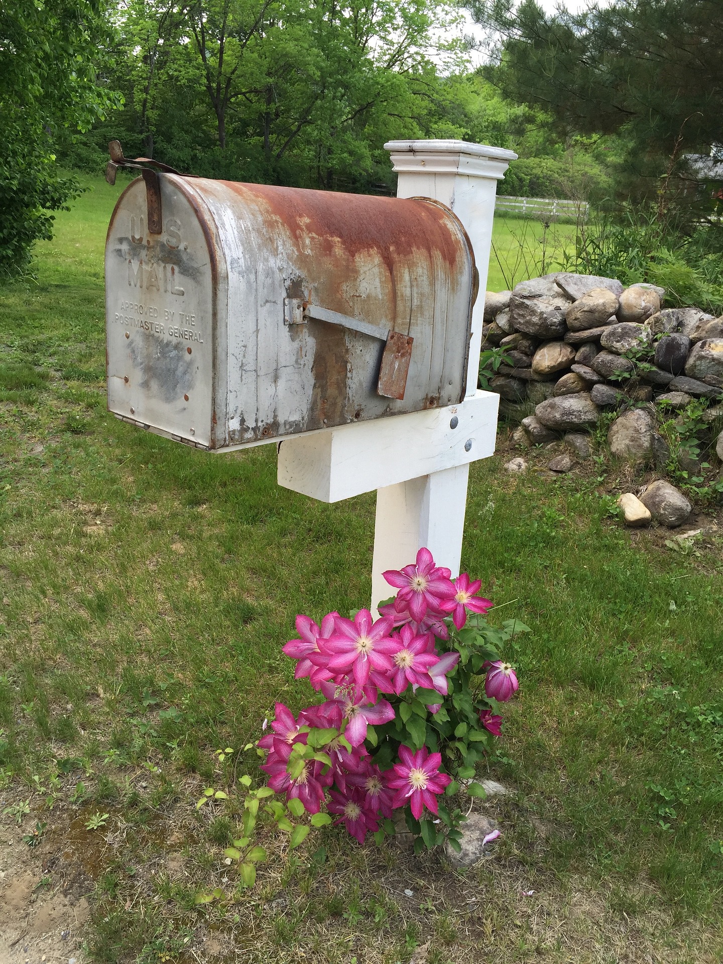 Mail box